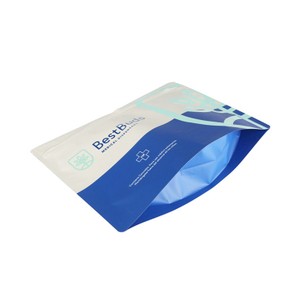 La r&eacute;sistance d'enfants de fournitures m&eacute;dicales tiennent la poche avec le fabricant lat&eacute;ral de tirette